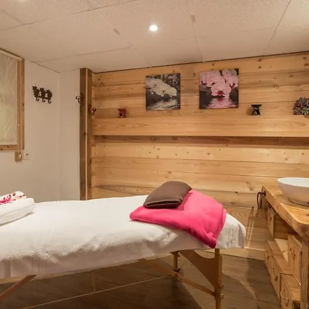 Апарт-готель Pierre & Le Mont D'arbois 3*