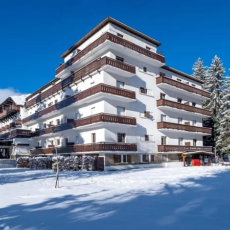 Pierre & Le Mont D'arbois Апарт-готель