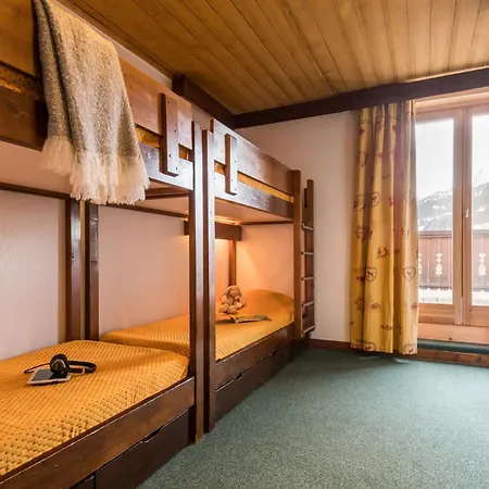 Pierre & Le Mont D'arbois 3*