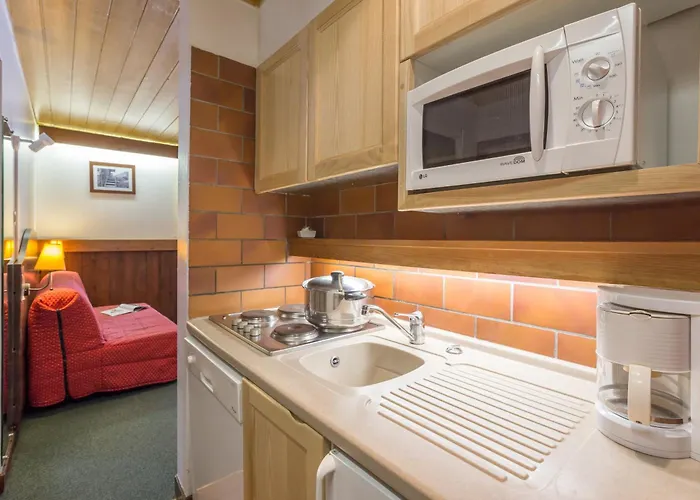 Pierre & Le Mont D'arbois 3*